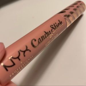 NYX - Candy Slick - Sugarcoated Kiss